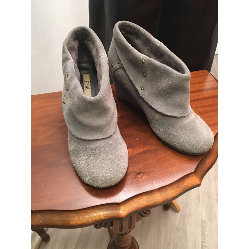Anthropologie by Pink grey suede ankle boot